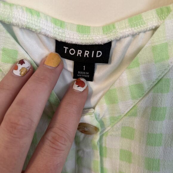Torrid top 1 Fit & Flare Slub Button Up 3/4 Sleeve Green Gingham Cottagecore - Picture 2 of 9